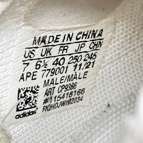 adidas gazelle silver green womens Adidas Yeezy Boost 350 V2 Cream/Triple White | Yeezy main image 0